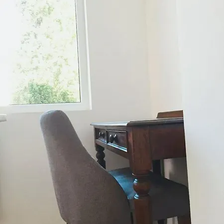 Charming House With Patio Near The Station Holiday home *